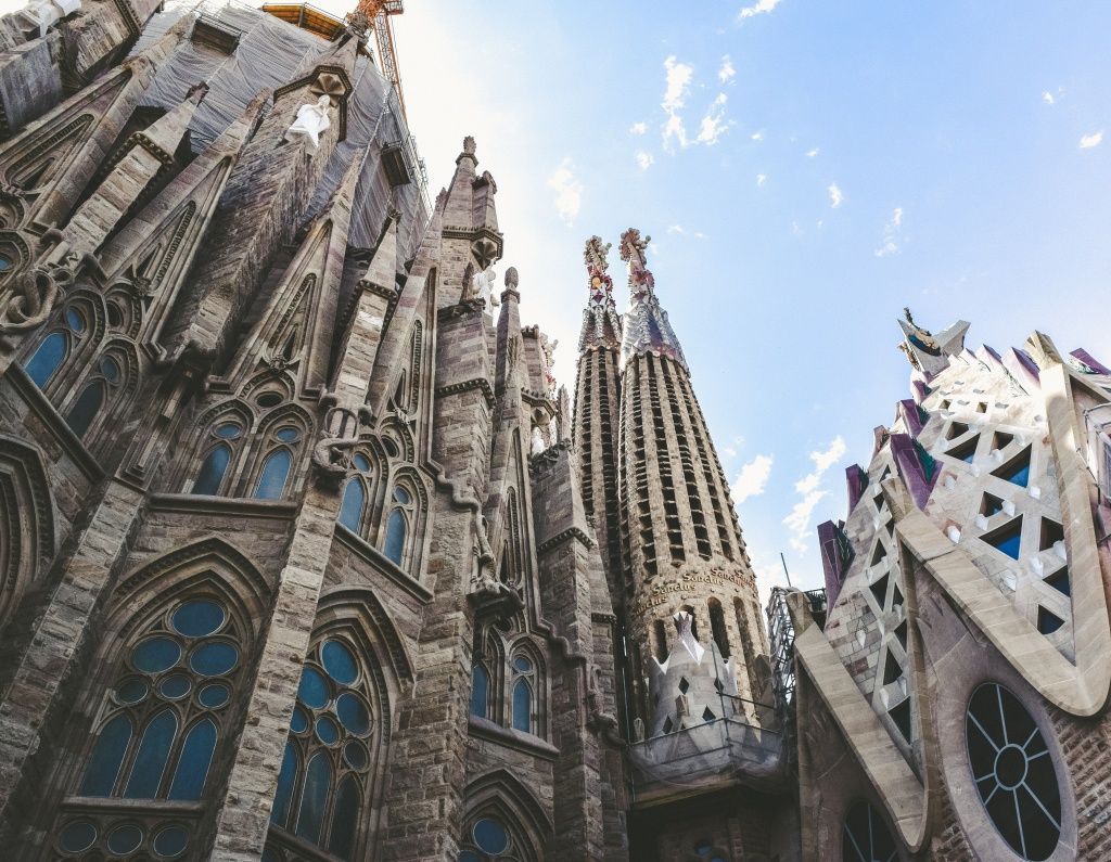 Собор Святого Семейства в Барселоне получил разрешение на строительство — pr-flat.ru