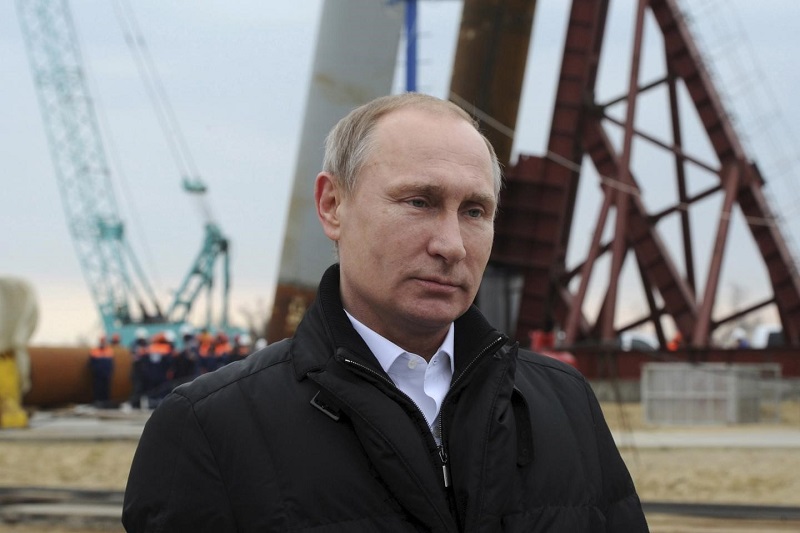 Путин одобрил идею об упрощении перерегистрации застройщиков
